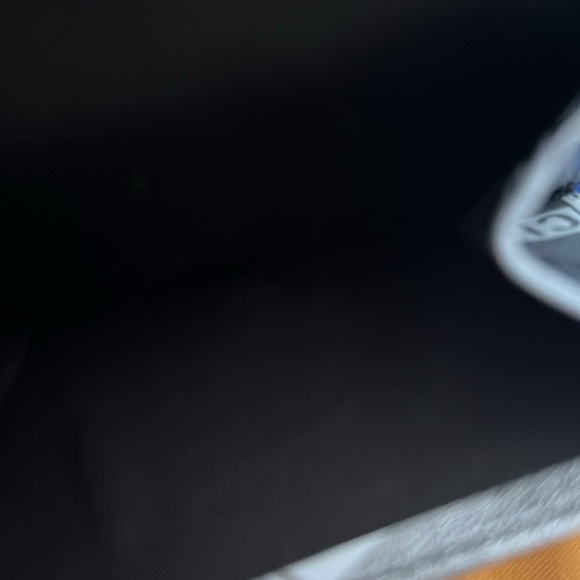 Authentic Preloved BALENCIAGA LOGO MINI TRIFOLD WALLET LEATHER MADE IN ITALY - Picture 8 of 12